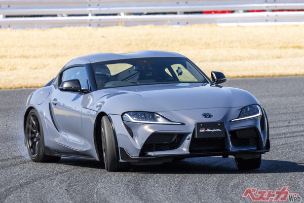 トヨタ GRスープラ。2025年3月にRZの改良版が登場したが、2026年3月に生産を終了する