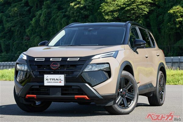 日産エクストレイル ロッククリーク。どうよこのワイルドな顔つき！