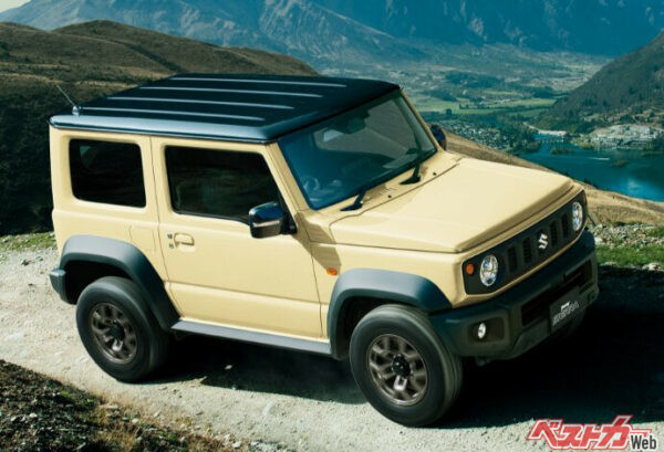 ジムニーシエラ。2025年11月に大幅改良を受け、安全装備が強化された