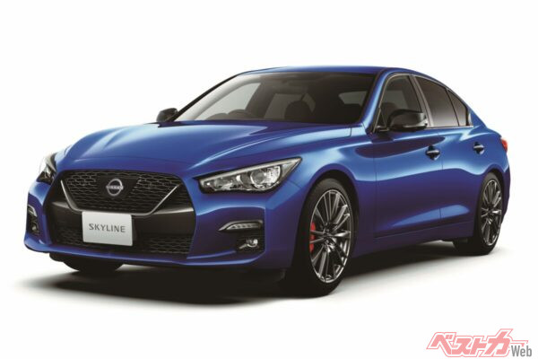 コンパクトカーやSUVをのぞけば、高級車はポルシェやBMW、テスラ、レクサスといったメーカー、ブランド名が並ぶが実用的でもSUVでもないスカイラインがランクインするのはさすが