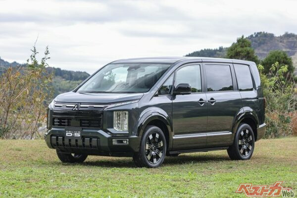 2025年12月18日に大幅改良をしたデリカD:5。デリカD:5からもしっかりとシャリオの遺伝子が感じられる