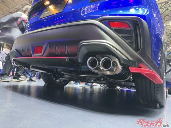 STI流の大人なスポーツを体現した「WRX STI Sport♯」。STI製フレキシブルドロースティフナーを前後に装着するなど、馬力ではなく、走りの質にこだわった