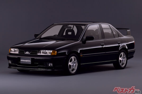 日産 プリメーラ オーテックバージョン（1994年）。2Lエンジンはノーマルの150psから180psへ大幅に出力を向上
