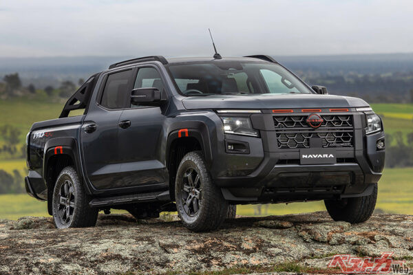 オーストラリアで販売される日産 ナバラ(豪州)。三菱 トライトンのOEM車でありよく似ているが、しっかり日産車に見えるのがお見事