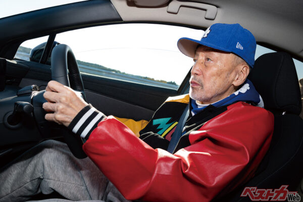 試乗はサーキットで行われた。一般道を走らなければわからないことも多いが、基本性能はわかる