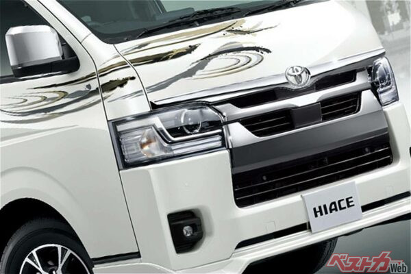 ハイエースを分かってるなあ!!　職人魂を和柄で表現!!　純正アクセサリーのストライプテープがカッコよすぎ!!!