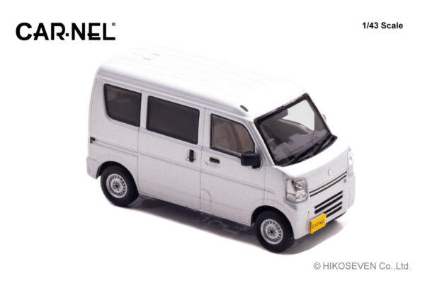 商用車として活躍する標準グレードのエブリイもラインナップ