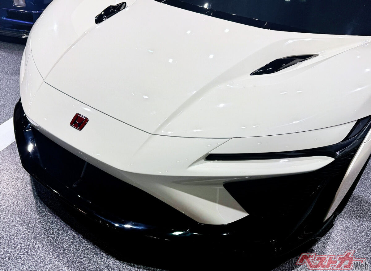 NSXがイタルデザインとのコンビで復活!! 初代と2代目いいとこ取りで