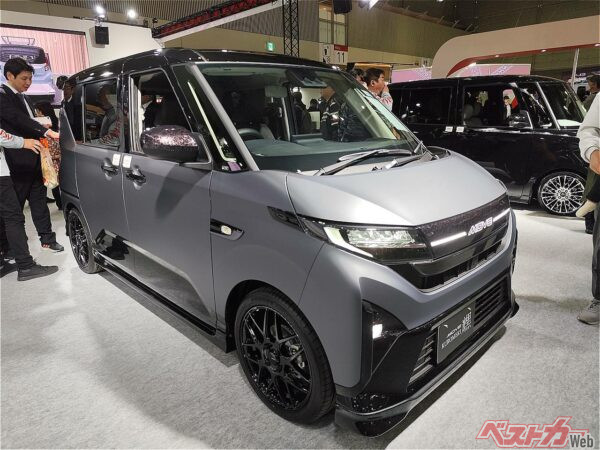 ダイハツ ムーヴ クロメキ