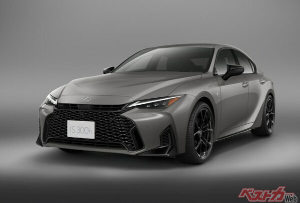 F SPORT Mode Black Vの全体像