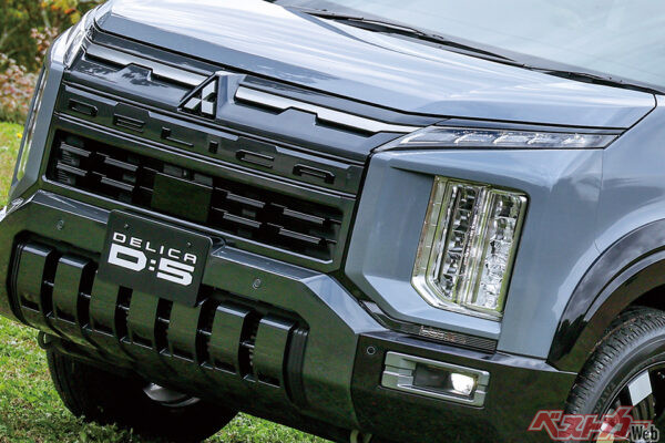 唯一無二の存在!!　S-AWC採用で死角なし!?　マイチェンした三菱 デリカD:5が魅力的過ぎる件