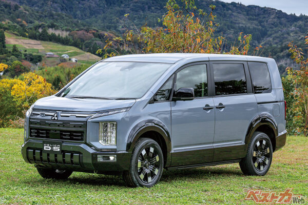 2025年12月にマイナーチェンジを受けた三菱 デリカD:5。登場から19年を数える長寿モデルだ