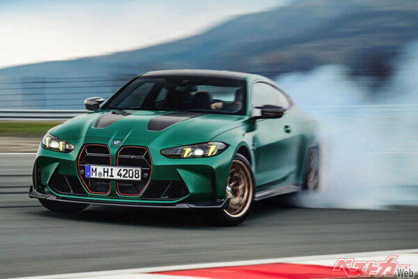 わざわざこの写真のような走り方をせずとも、「コーナリング」は楽しめるものだ