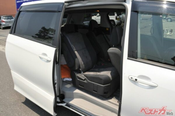 便利だからこそ油断禁物！　修理代で泣く前に知るべき電動スライドドアの注意点3つ