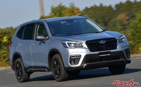 2020年登場のスバル フォレスター(ターボ/5代目)。2020年の改良時に177psを発生する1.8Lターボ車が登場。2022年には大幅改良を実施