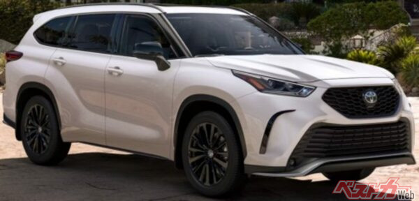 全長約5mの大型クロスオーバーSUVであるハイランダー。RAV4やハリアーの上位にくるラグジュアリーSUVモデルだ