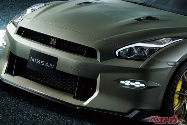 GT-Rが700万円台で買える??　生産終了R35初期型の落とし穴と中古相場の現実