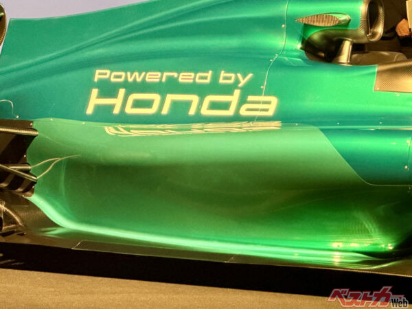 往年のファンにはたまらないPowered by Hondaの文字