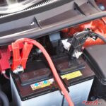 冬の朝エンジンがかからない！　バッテリー上がりの見分け方とJAFを呼ぶ前のチェック