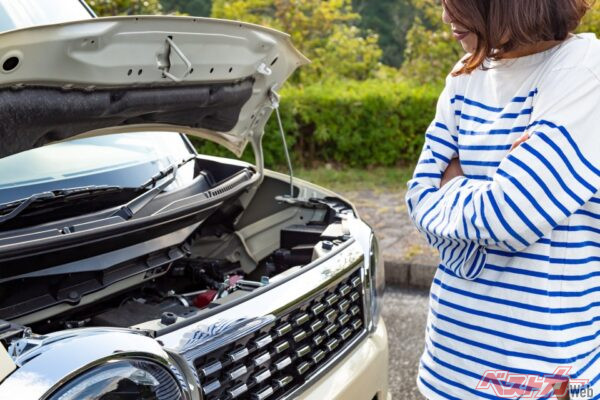 エンジンがかからないとき、まず確認したいのはキーレスでドアが開くかどうか(TAGSTOCK2@Adobestock)