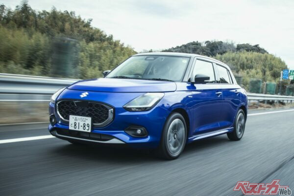 マイルドハイブリッド搭載でMTが用意されているスズキ スイフト。マイルドハイブリッドの場合、やはり冷間時は緩やかな加速が推奨される