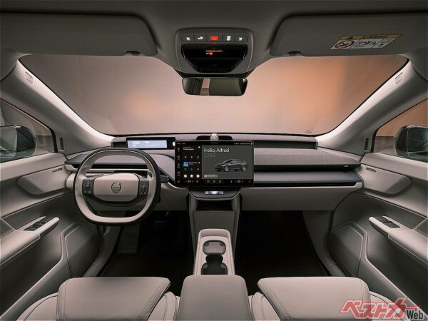 ボルボらしいクリーンさとモダンさが同居するインテリア