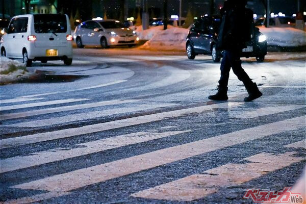 雪国の映像などを見慣れると「この程度なら」という油断が生じやすい(tkyszk@Adobestock)