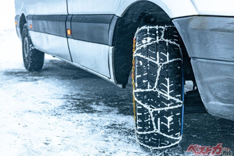 スタッドレスタイヤでは通用しない!?　知らないと損するチェーン規制の落とし穴