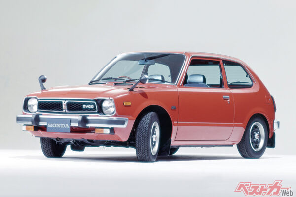 CVCCエンジン搭載の初代シビックが大人気