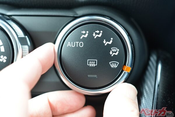 視界ゼロの元凶！ 窓を一瞬で曇らせる“NG行為”ワースト6