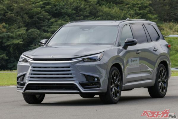 北米専売モデルのレクサスTX