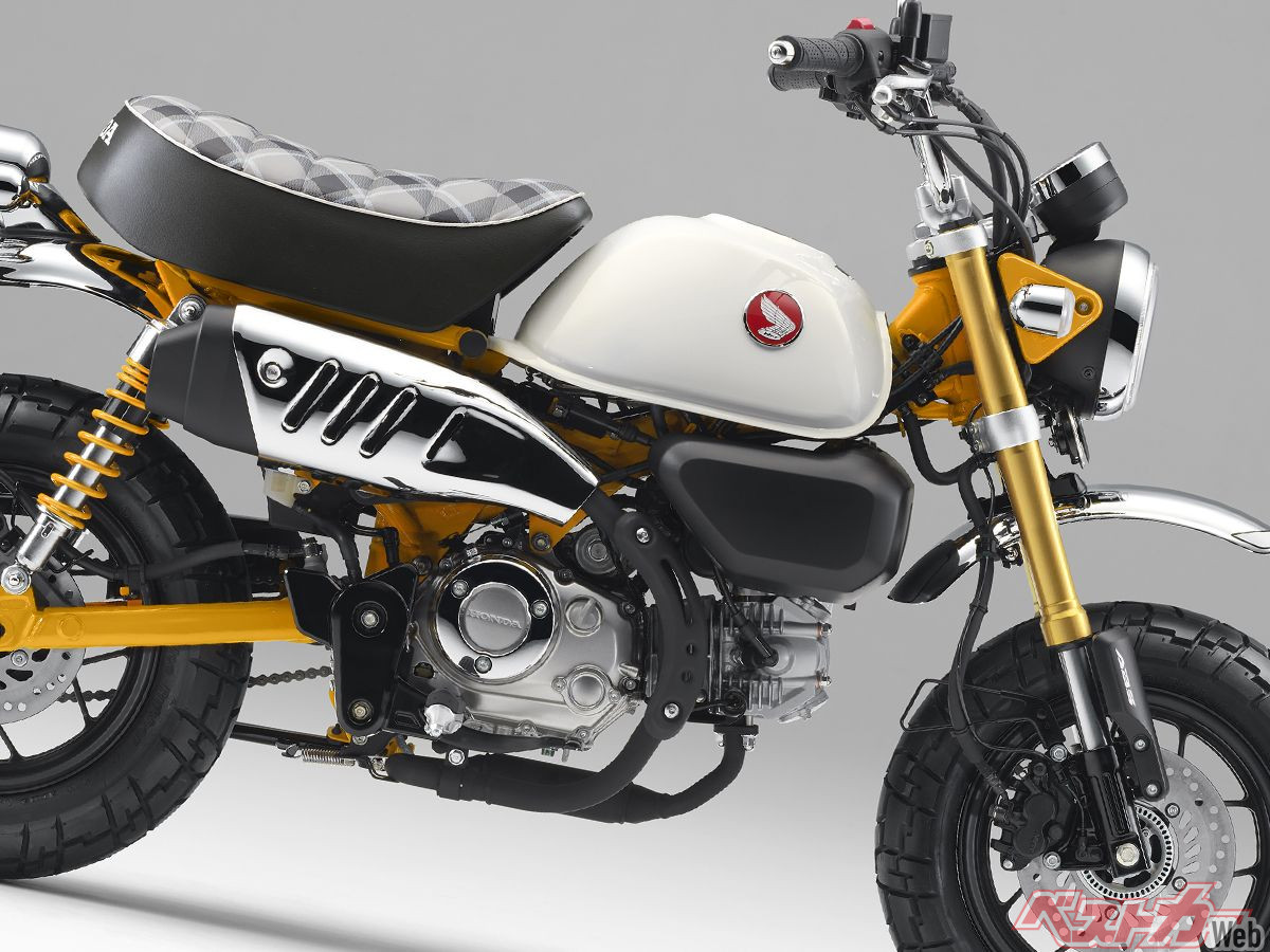 Honda Monkey 125 Gets a Fresh Yellow Coat and Retro Checkered Seat!