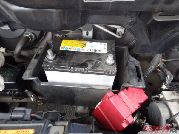 ドラレコやスマートキーで寿命半分!?　あなたも毎日やってるかも!?　「バッテリーを擦り減らす」NG行為4選