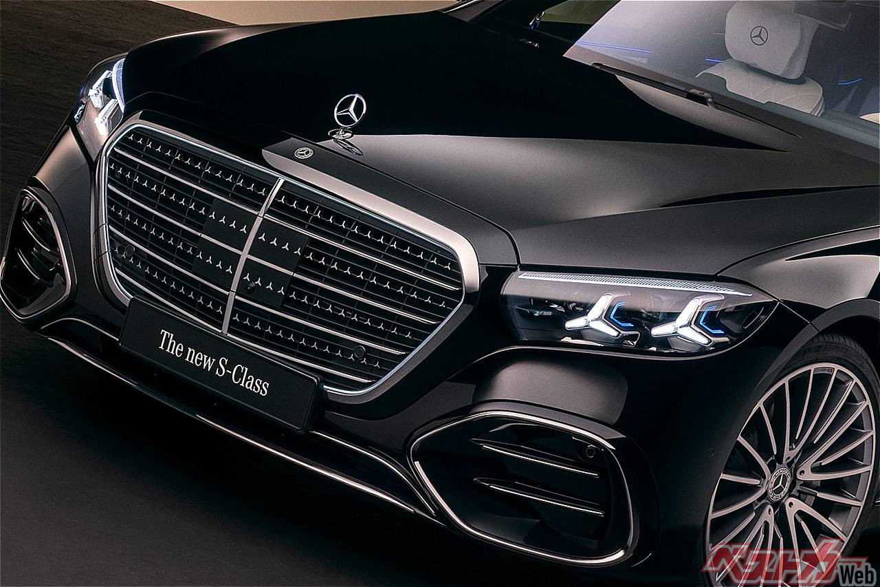 今度のSクラスは三ツ星マークまで光る!! マイナーチェンジでここまでやるかという圧巻の技術と豪華さにクラクラ!!