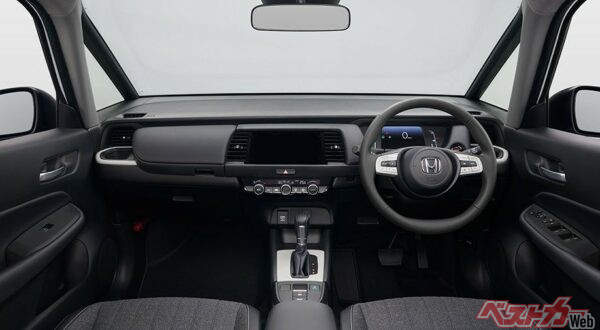 e:HEVのホームのコクピット