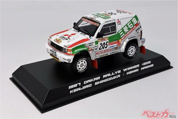三菱パジェロT2。1997年のダカールラリーで優勝した205号車だ！