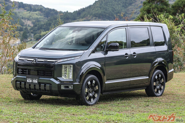 RV（レクリエーショナルビークル）賞に決定した三菱 デリカD:5。RVを賞にした結果、ほとんどのカテゴリーに候補車が存在するという展開に。最終的には「RVといえばデリカD:5」という結論に