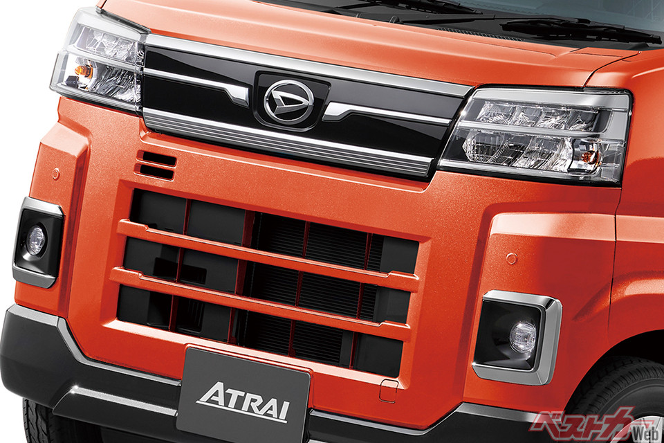 RAV4 or Forester? The Answer After a Heated Debate!! The Strength of Japan's Unique Standards, Praised Worldwide