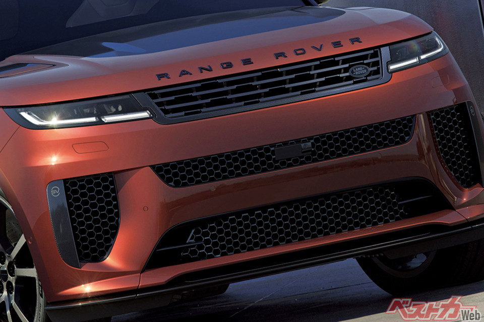 Range Rover Sport SV Crowned Best Import Car: A Different Dimension in Design and Performance!