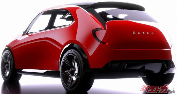 Cピラー周辺は、現行マツダ3にも似たデザインを採用