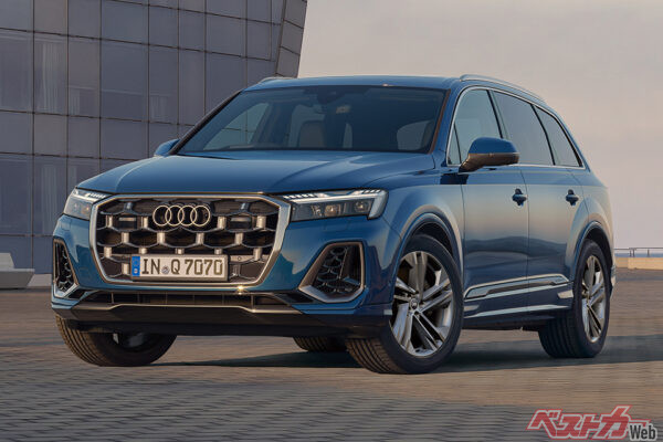 アウディ Q7