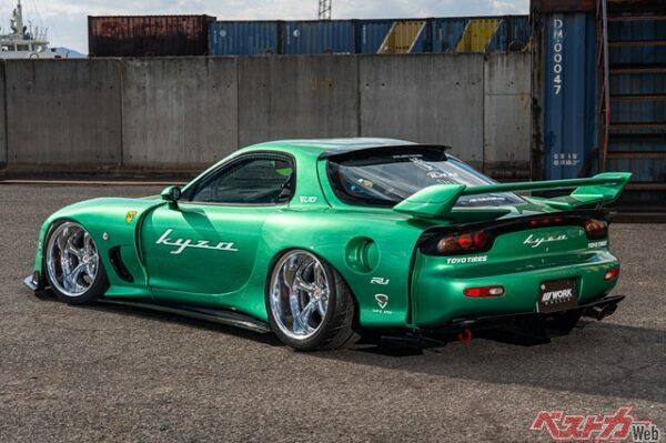 美観はもちろん、クロームメッキによる耐食性も期待したいトコロ！