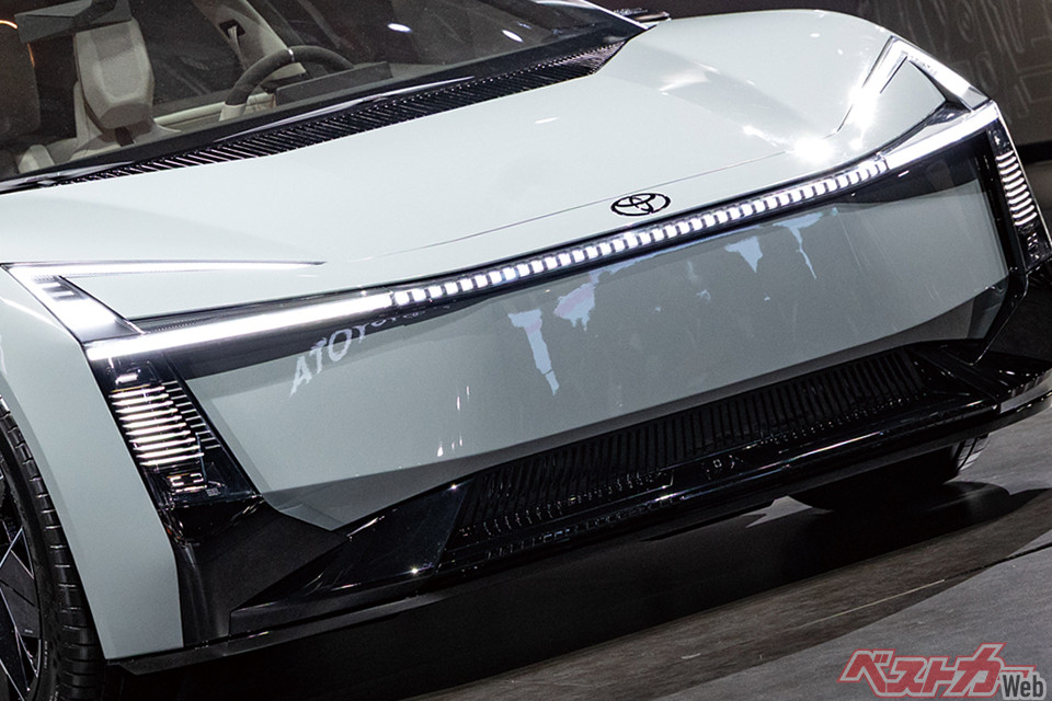 Next-Gen Toyota Corolla: Radical Redesign with Ultra-Low Hood, BEV & Hybrid Options!