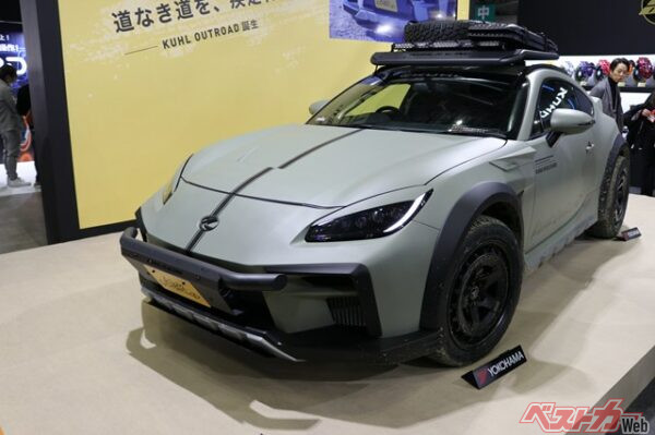 GR86でこんなことができるのかと度肝を抜かれたKULH OUTROAD GR86。車高は上がってるハズなのに低く見える不思議