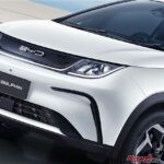 ステアリングヒーターやおくだけ充電が付いてお値段そのまま!!　BYDドルフィンが激進化!!