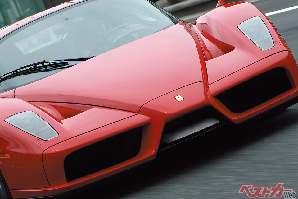 What a Beautiful Car!! The Ferrari Enzo is No Ordinary Machine! What Kind of Car is this Ultimate V12?