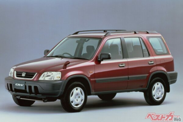 初代CR-V。セダン・ワゴン・クロスカントリー4WDのいいとこどりも言えるほどのコンセプトだった
