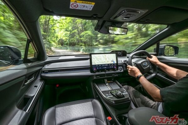 ステアリング操作こそクルマの挙動を決める！　プロドライバーが教えるスムーズな運転のA to Z！