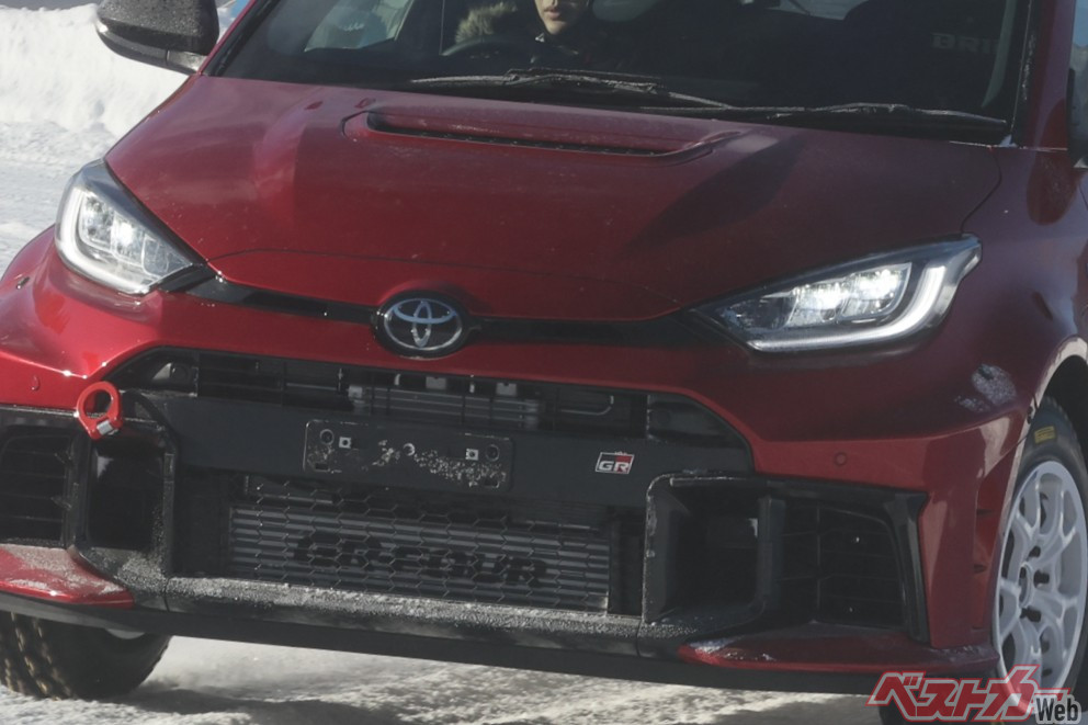 GR Yaris: Untamed on Ice and Snow! A Hot Hatch That's Surprisingly Daily-Driveable!