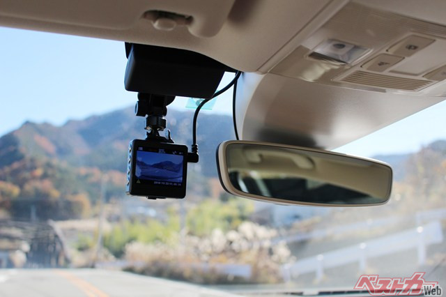 Insurance Company Connected Dashcams: Are They Worth It?